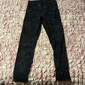 Lululemon Wunder Train